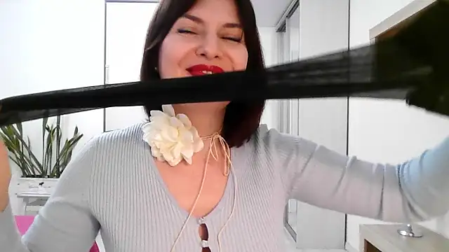 Victoria Glam online show from 03-06-26, 06:26