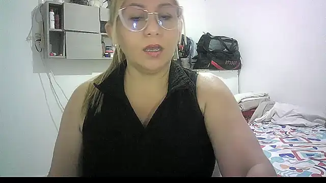 mariana0x online show from 05-17-26, 02:57