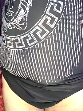 Snapshot of Moza-masriya5 chatting on 03-16-25, 06:12 Moza-masriya5 online show from 03-16-25, 06:12