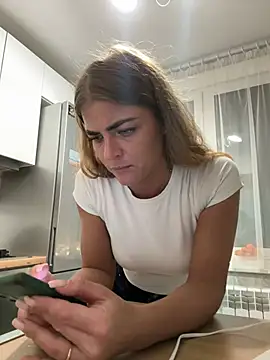 Donna Sun online show from 02-04-25, 05:12