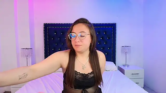 Lilyy evans online show from 02-21-25, 10:07