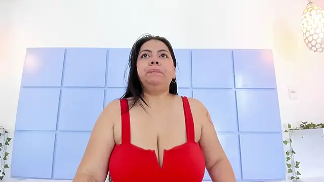 AmmyPike1 online show from 11-14-25, 12:37