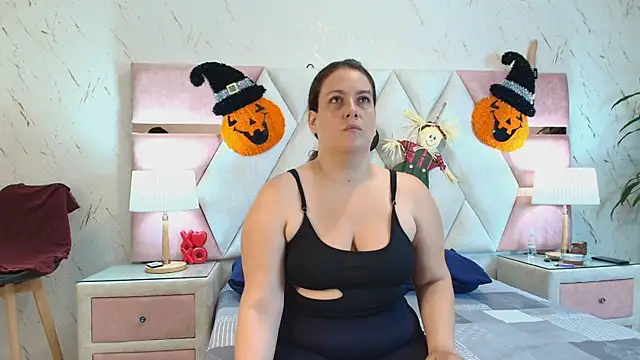 anastasia marco online show from 10-27-25, 01:15