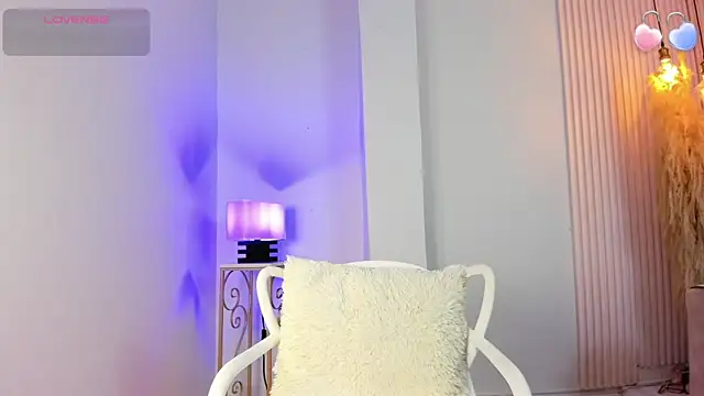 Snapshot of alana_rossetti chatting on 06-20-26, 12:08 alana rossetti online show from 06-20-26, 12:08