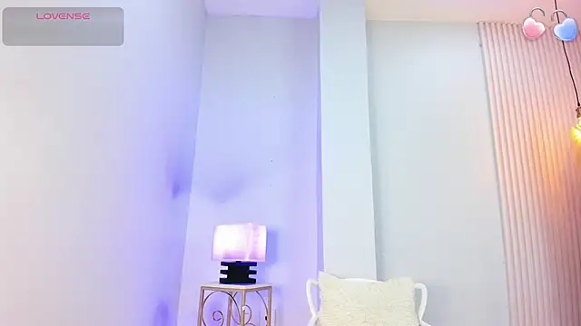 Snapshot of alana_rossetti chatting on 07-20-26, 12:07 alana rossetti online show from 07-20-26, 12:07