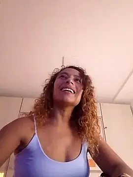 Zoedaniels online show from 03-18-25, 08:37