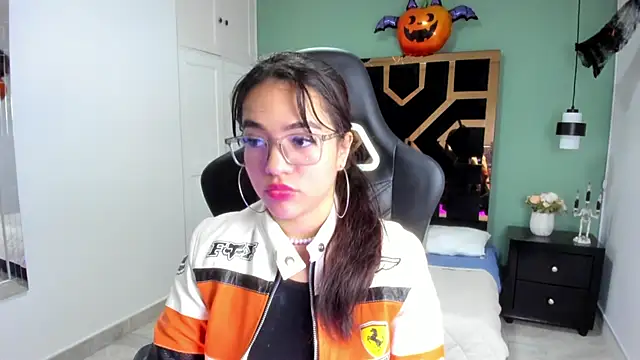 Billie Jhonson  online show from 10-17-25, 06:54