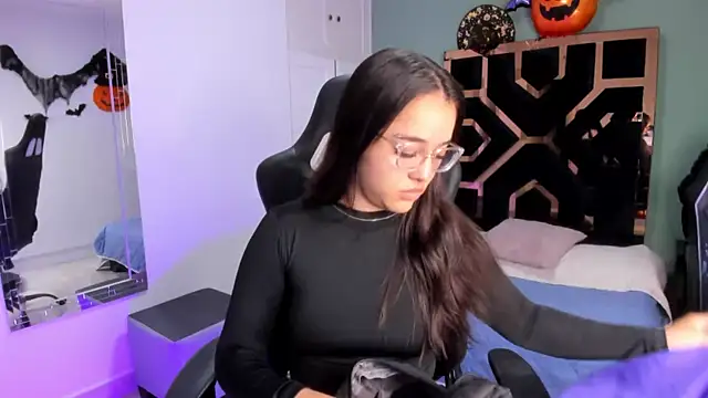 Billie Jhonson  online show from 10-30-25, 07:36