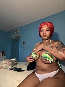 Snapshot of squirmxx10 chatting on 02-18-25, 09:42 squirmxx10 online show from 02-18-25, 09:42