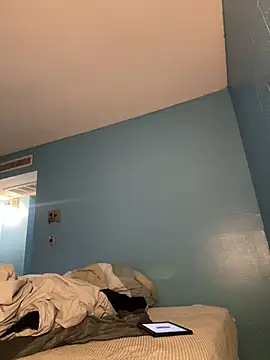 Snapshot of squirmxx10 chatting on 03-07-25, 09:29 squirmxx10 online show from 03-07-25, 09:29