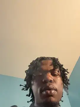 Snapshot of squirmxx10 chatting on 03-14-25, 08:53 squirmxx10 online show from 03-14-25, 08:53