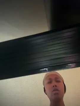 Snapshot of squirmxx10 chatting on 01-07-26, 11:07 squirmxx10 online show from 01-07-26, 11:07