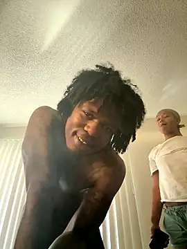 Snapshot of squirmxx10 chatting on 01-18-26, 10:24 squirmxx10 online show from 01-18-26, 10:24