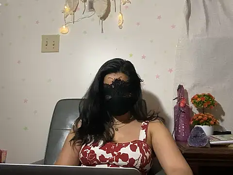 Snapshot of desiiiinigal chatting on 01-31-26, 11:25 desiiiinigal online show from 01-31-26, 11:25