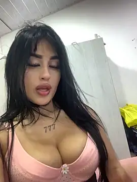 Snapshot of Girl_milk7 chatting on 03-13-25, 05:11 Girl milk7 online show from 03-13-25, 05:11