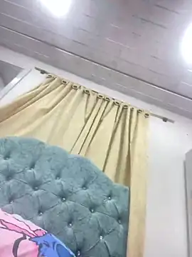 Snapshot of Girl_milk7 chatting on 03-21-25, 05:43 Girl milk7 online show from 03-21-25, 05:43