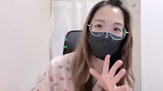 Chu1314 online show from 10-17-25, 03:36