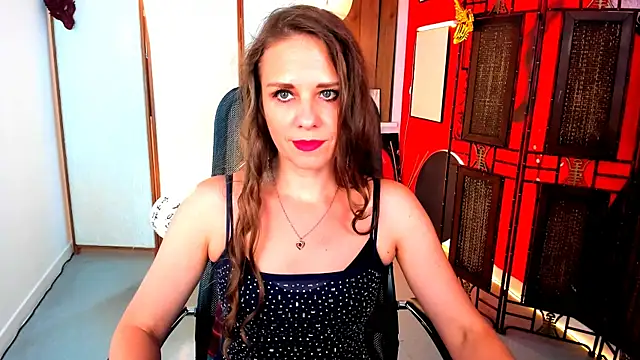 Snapshot of EmiliaBedy chatting on 07-04-26, 05:24 EmiliaBedy online show from 07-04-26, 05:24