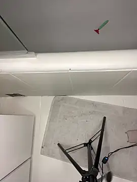 bunnythetailor online show from 02-21-25, 01:44