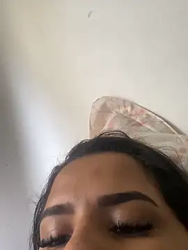 Alicia BR online show from 04-11-26, 01:48