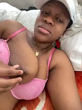 Boneca25 online show from 02-16-25, 02:10