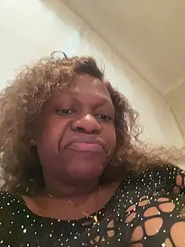 Boneca25 online show from 03-17-25, 06:42