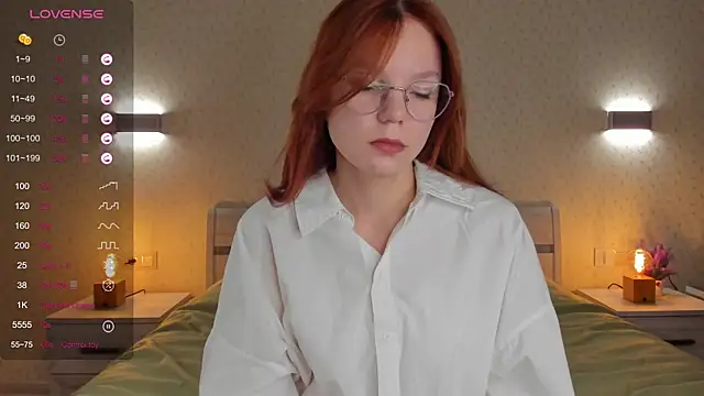 Snapshot of ElvinaBestwick chatting on 03-19-25, 03:40 ElvinaBestwick online show from 03-19-25, 03:40
