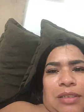 Snapshot of indiazinha69_ chatting on 04-24-26, 10:45 indiazinha69 online show from 04-24-26, 10:45