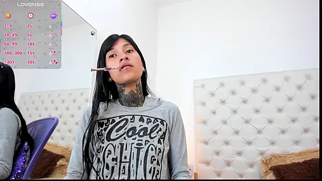 esmeralda06 online show from 04-12-26, 03:17