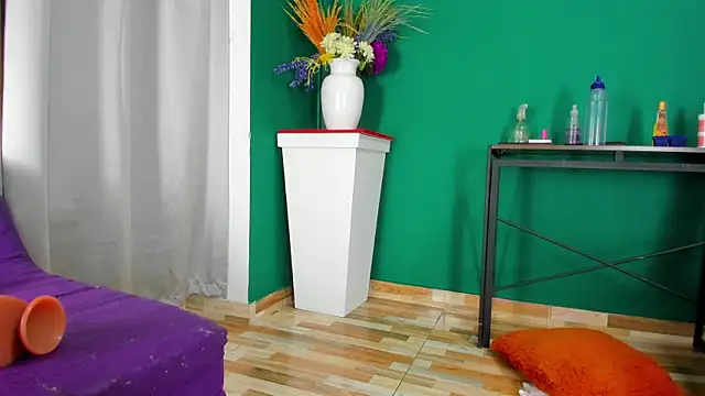 evaa greey online show from 03-21-25, 02:28