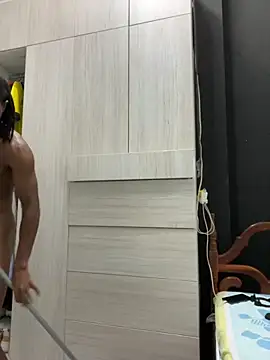 Snapshot of SlykaandpettterX chatting on 11-06-25, 03:51 SlykaandpettterX online show from 11-06-25, 03:51