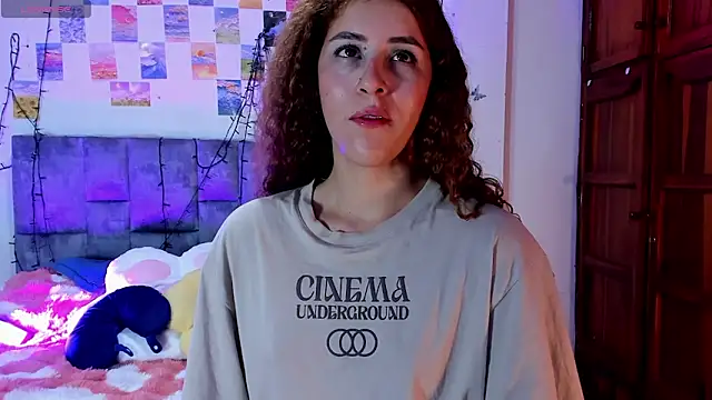 Isangel  online show from 04-21-26, 03:13