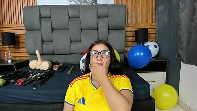  nicolesweet online show from 06-17-26, 07:48