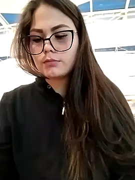 Snapshot of Vale_Saenzz chatting on 02-11-25, 11:22 Vale Saenzz online show from 02-11-25, 11:22