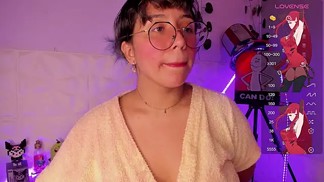 Snapshot of Ludovica6669 chatting on 02-07-25, 05:40 Ludovica6669 online show from 02-07-25, 05:40