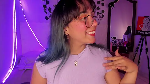 Snapshot of Ludovica6669 chatting on 02-23-25, 12:19 Ludovica6669 online show from 02-23-25, 12:19