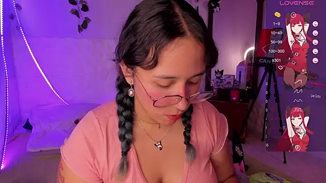 Snapshot of Ludovica6669 chatting on 02-28-25, 11:45 Ludovica6669 online show from 02-28-25, 11:45