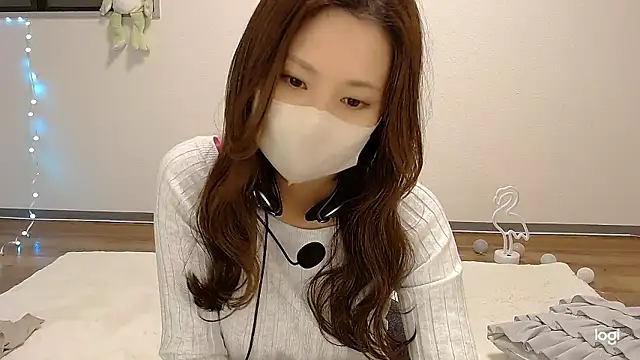 hinano JP online show from 11-27-25, 03:41