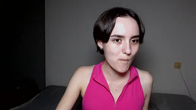 Snapshot of AmelieBanshee chatting on 10-07-25, 03:42 AmelieBanshee online show from 10-07-25, 03:42