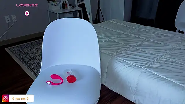 Snapshot of Doh728 chatting on 11-24-25, 12:10 Doh728 online show from 11-24-25, 12:10