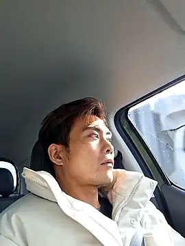 Snapshot of Doh728 chatting on 11-25-25, 12:54 Doh728 online show from 11-25-25, 12:54