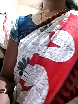 Snapshot of TeluguammayiMahi chatting on 03-01-25, 06:03 TeluguammayiMahi online show from 03-01-25, 06:03