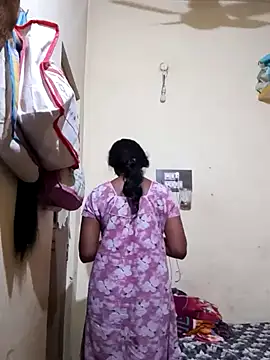 Snapshot of TeluguammayiMahi chatting on 03-04-25, 09:29 TeluguammayiMahi online show from 03-04-25, 09:29