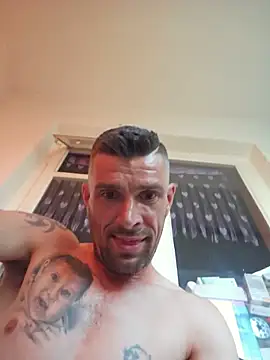 Snapshot of Schkodnik chatting on 06-20-26, 05:49 Schkodnik online show from 06-20-26, 05:49