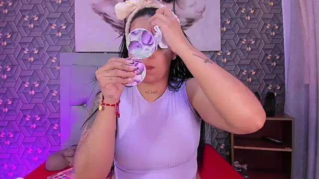 Emily rivera78 online show from 02-18-26, 07:10