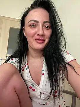 Snapshot of RaisaSalvi chatting on 02-26-25, 05:28 RaisaSalvi online show from 02-26-25, 05:28
