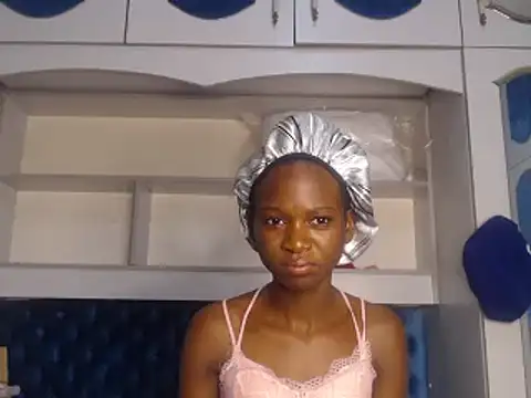 YoungDiva69 online show from 02-19-25, 08:31