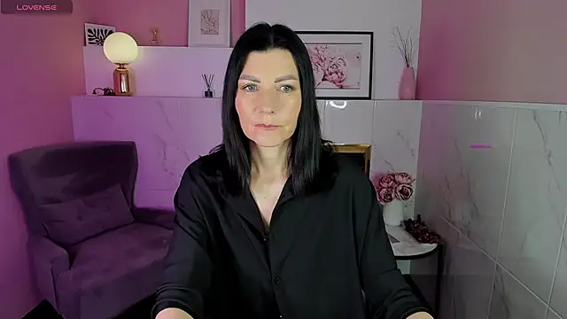 MonicaCheerful online show from 01-30-25, 05:30