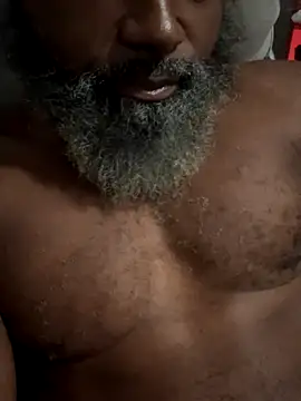 Snapshot of shavez5888 chatting on 10-23-25, 06:45 shavez5888 online show from 10-23-25, 06:45