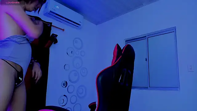 Nicol TransGirl online show from 10-07-25, 04:09